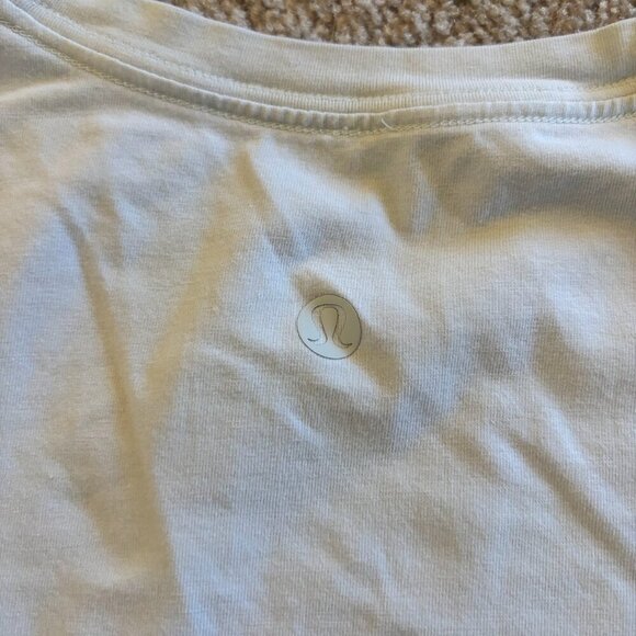 Lululemon Love Long Sleeve Shirt Women's Size 6 Powder Blue - Picture 5 of 5